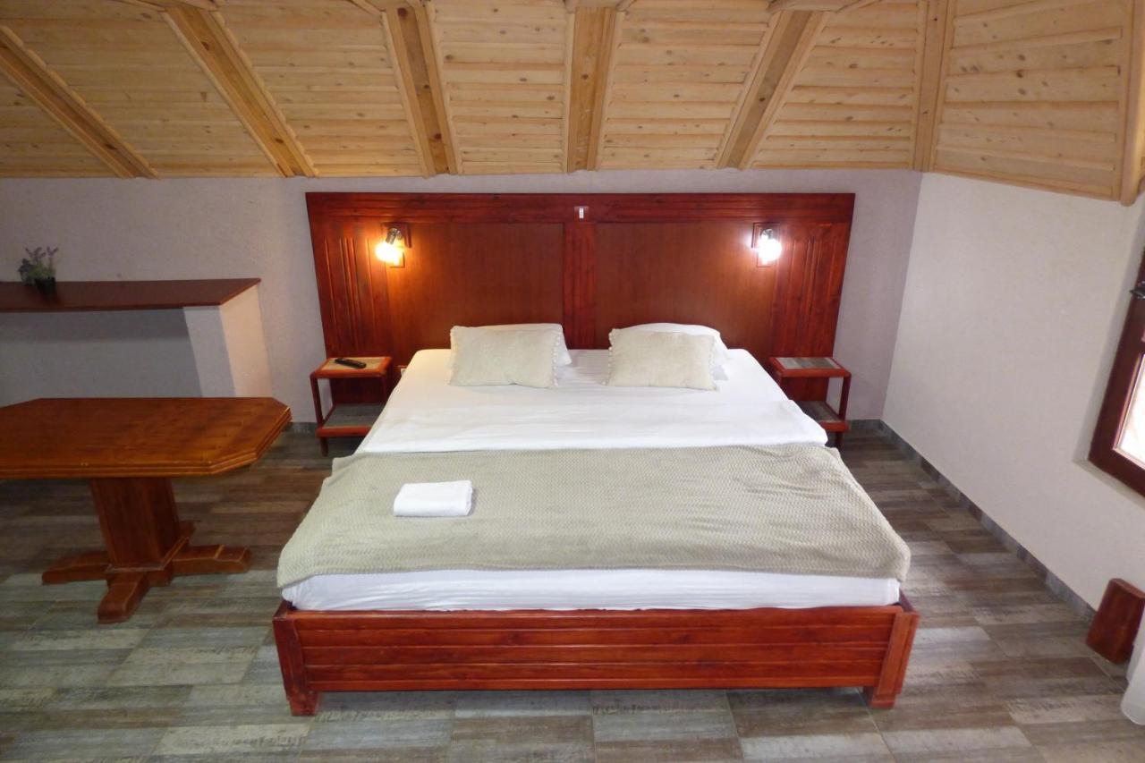 Hotel Etno Centar Balasevic Boljevac Buitenkant foto