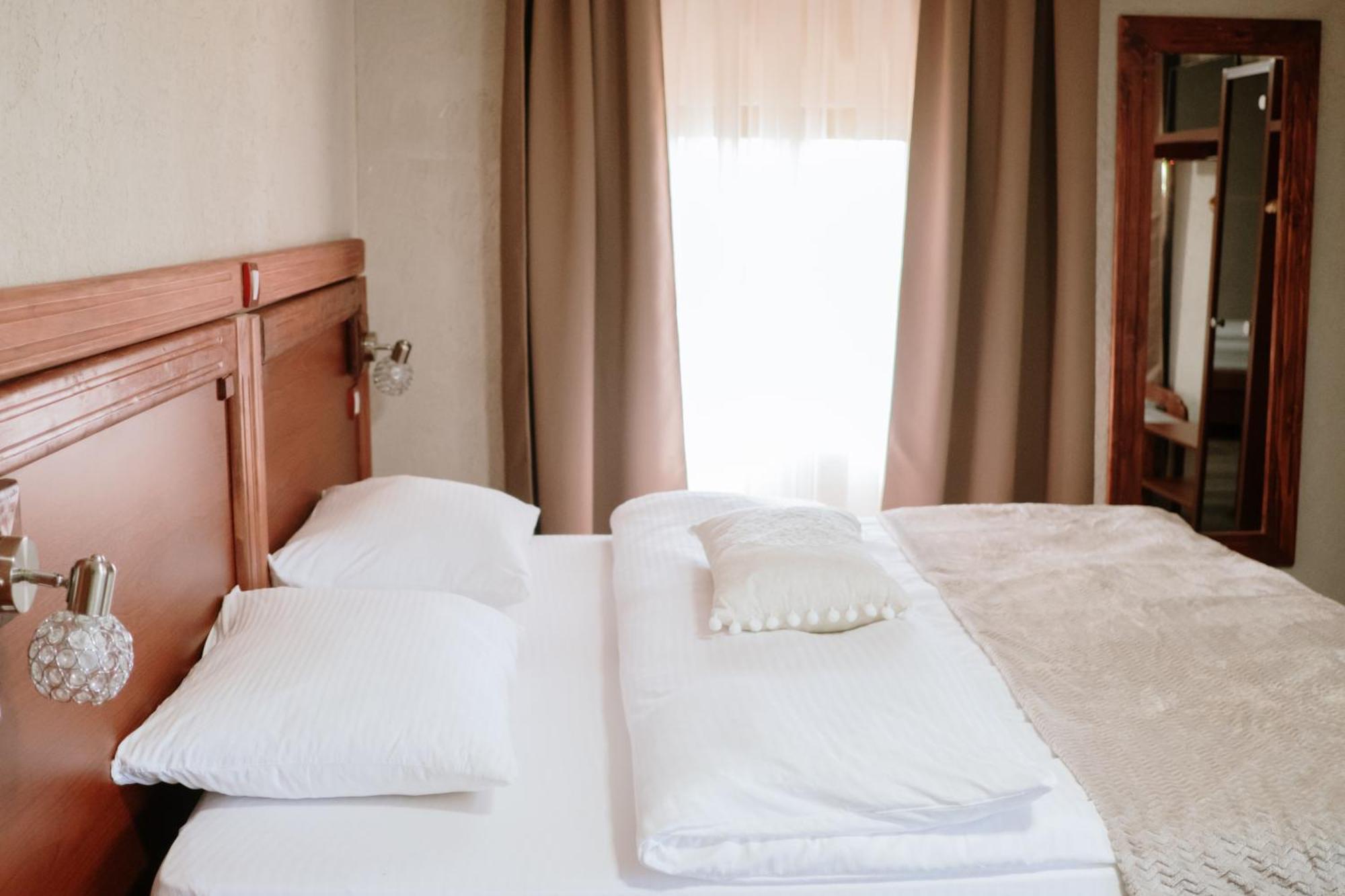 Hotel Etno Centar Balasevic Boljevac Kamer foto